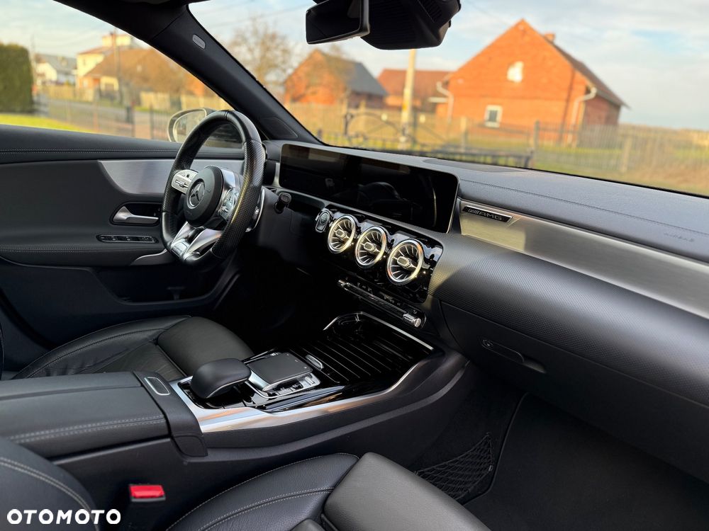 Mercedes-Benz Klasa A AMG 35 4Matic AMG Speedshift DCT 7G - 10