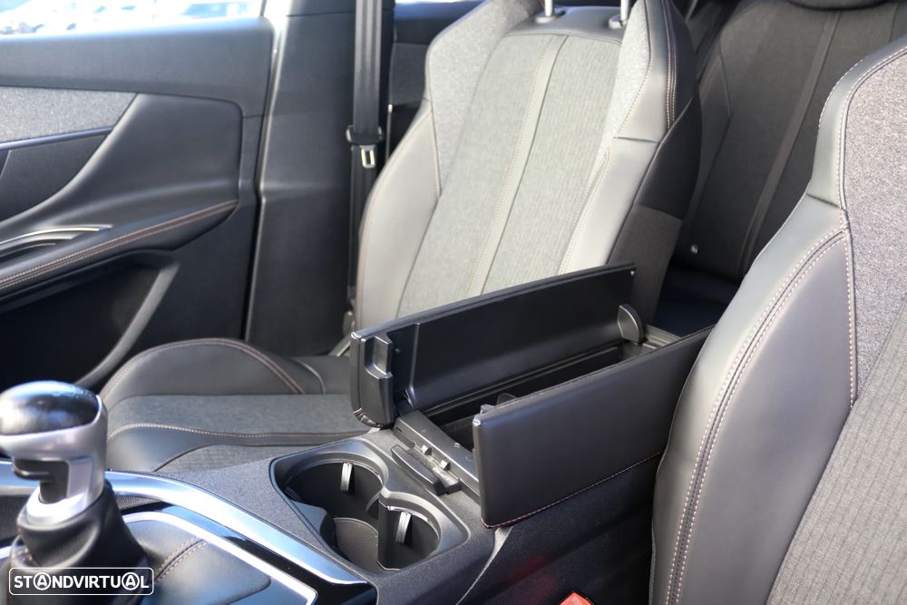 Peugeot 3008 1.5 BlueHDi GT Line - 24