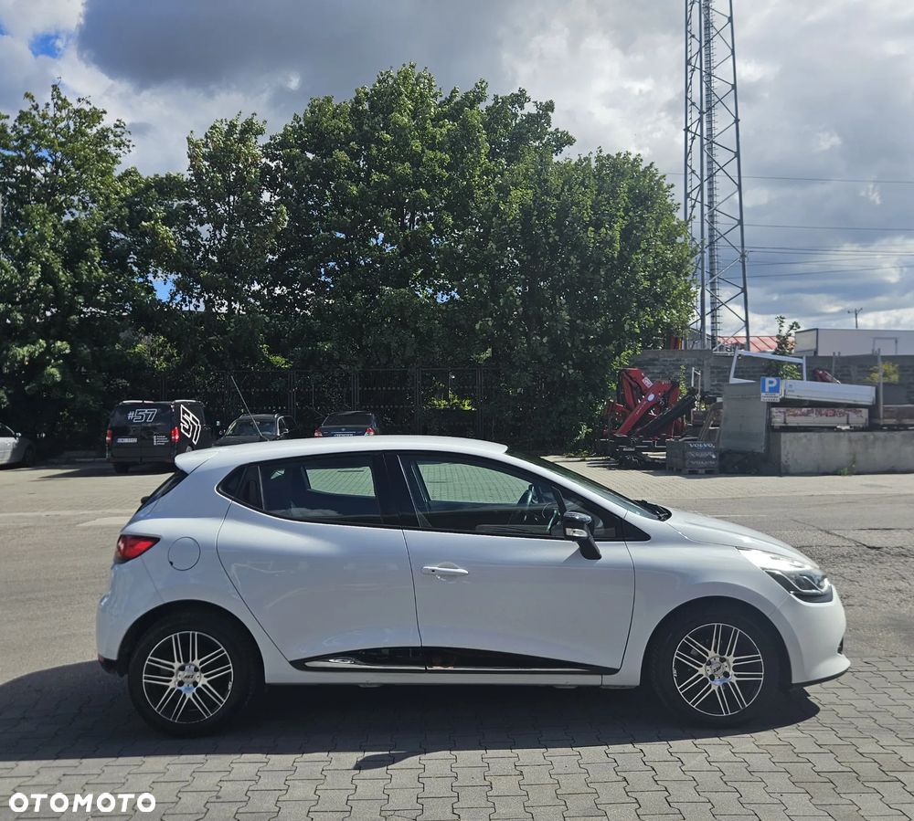 Renault Clio 1.2 16V 75 Limited - 7