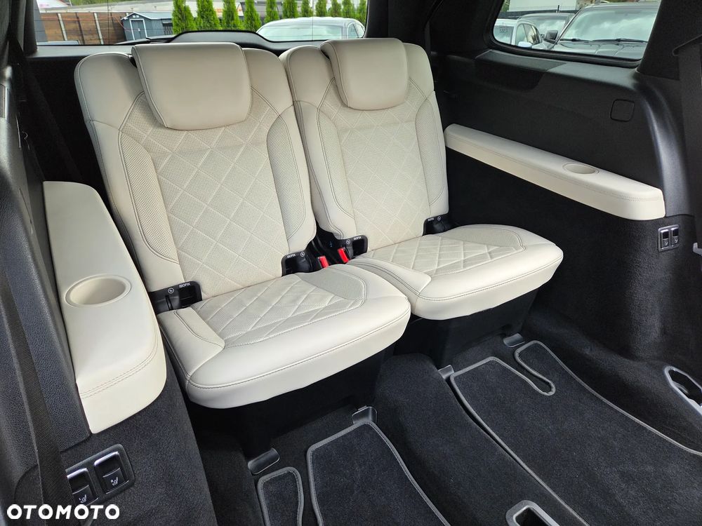 Mercedes-Benz GLS - 40