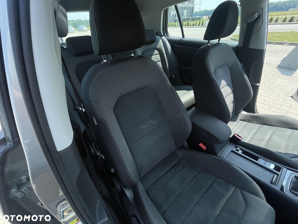 Volkswagen Golf 1.5 TSI BMT Evo Highline - 12