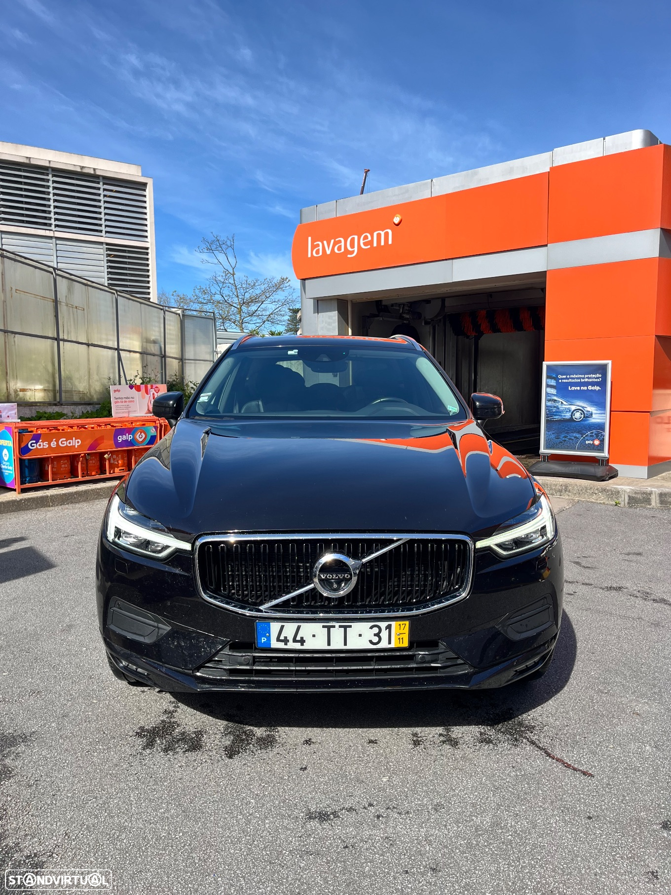 Volvo XC 60 2.0 D4 Momentum AWD Geartronic - 2