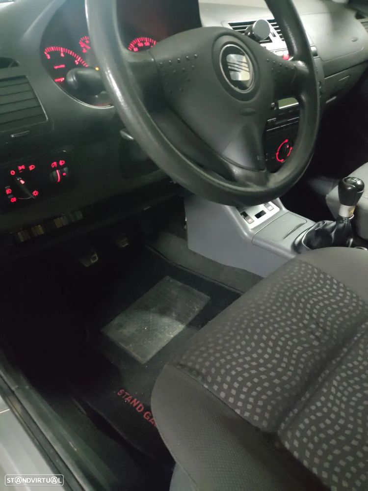 SEAT Cordoba Vario 1.4 16V Signo - 9