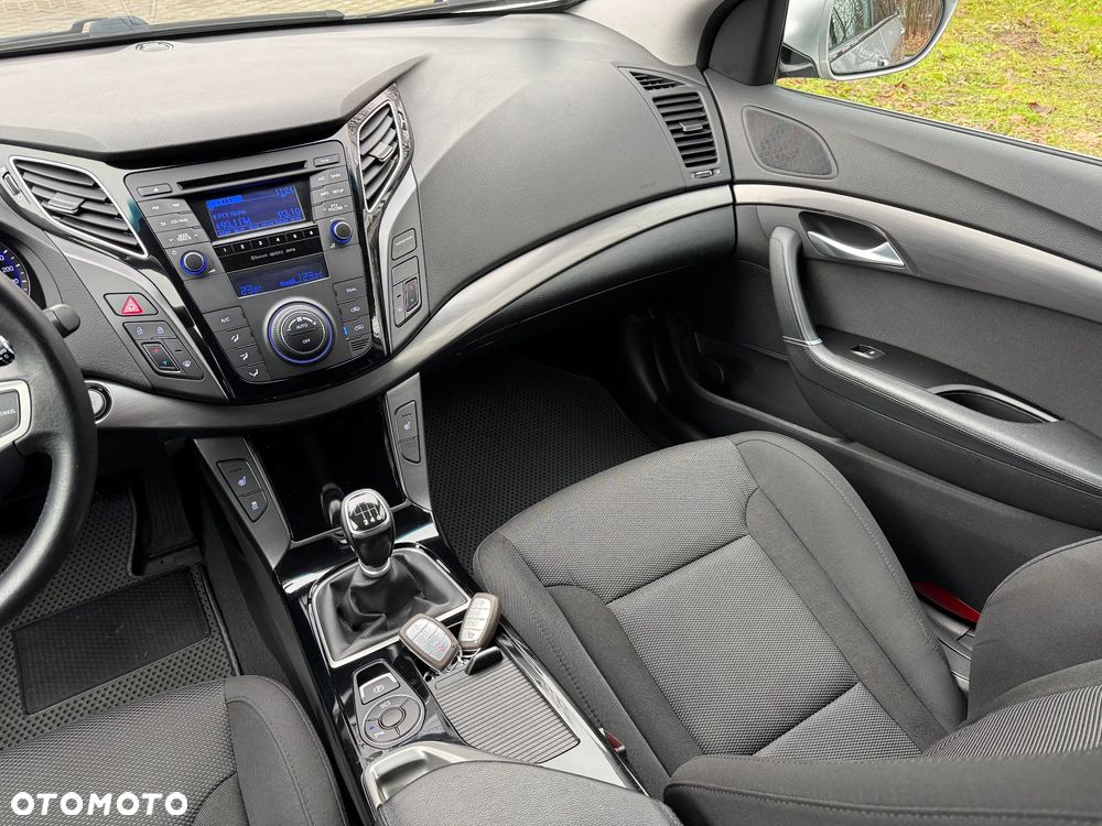 Hyundai i40 i40cw 1.6 Fifa World Cup Edition - 20