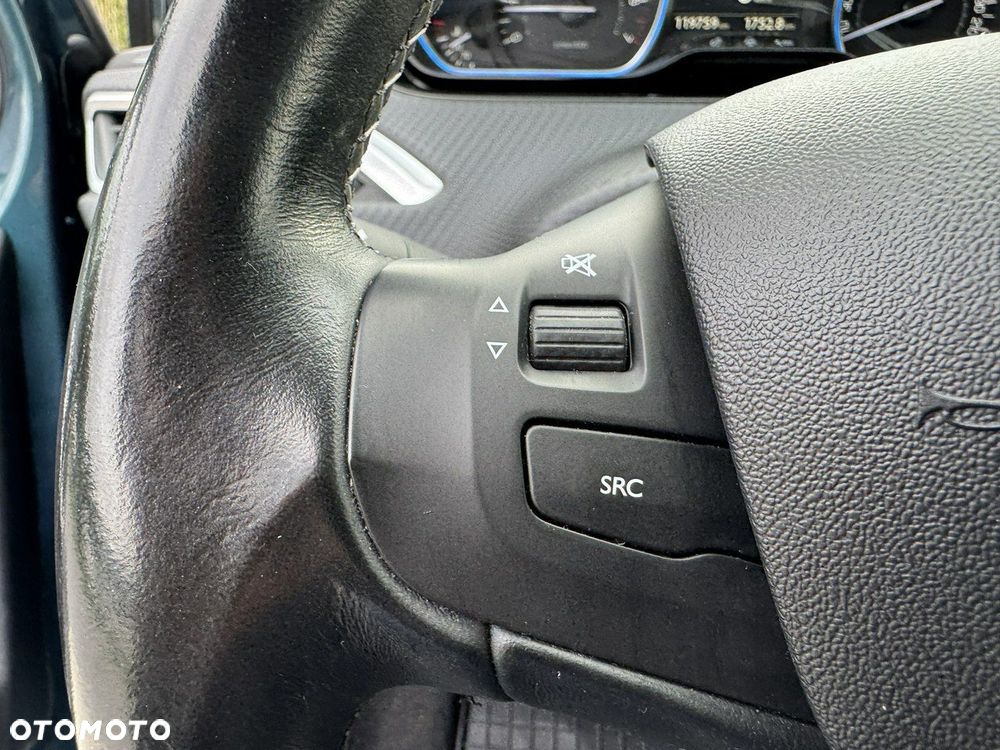 Peugeot 2008 PureTech 110 Stop&Start EAT6 Allure - 24