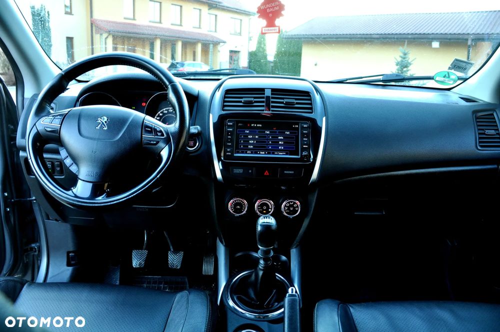 Peugeot 4008 - 31