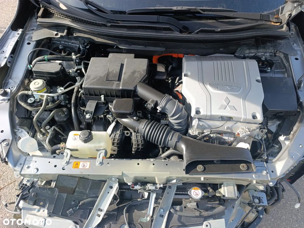 Mitsubishi Eclipse Cross 2.4 PHEV Instyle Plus - 13