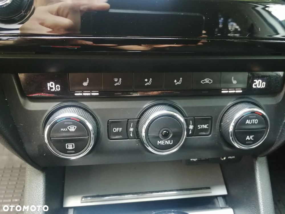Skoda Octavia 1.6 TDI Style DSG - 21
