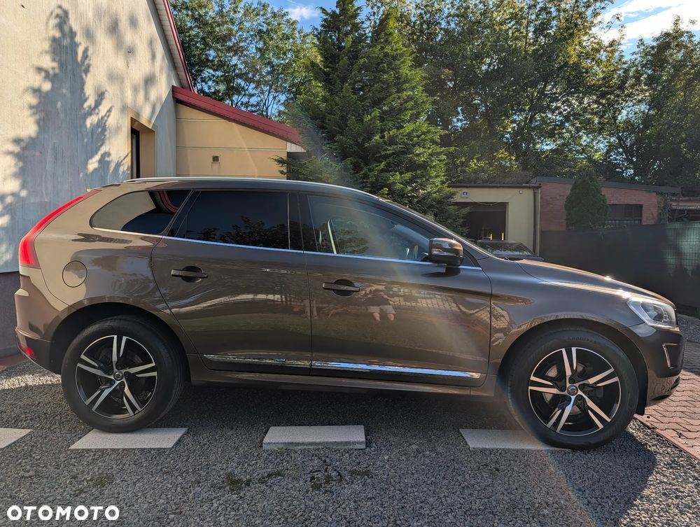 Volvo XC 60 T5 AWD Summum - 3