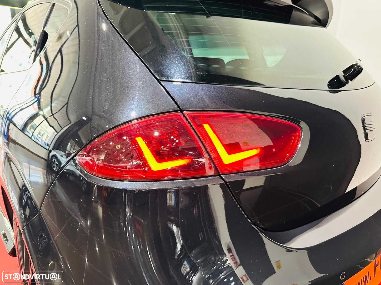 SEAT Leon 2.0 TDI FR DPF - 25