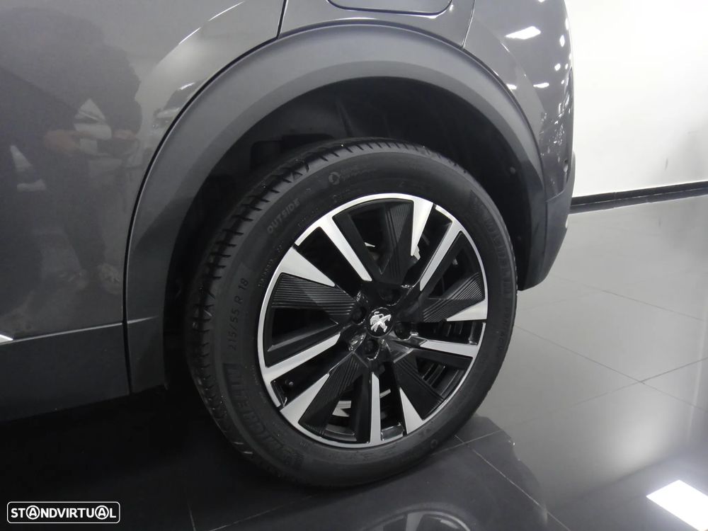 Peugeot 2008 1.2 PureTech GT EAT8 - 10