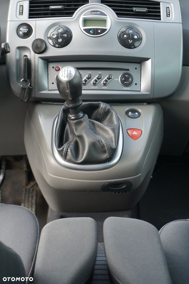 Renault Scenic 2.0T 16V Privilege - 24