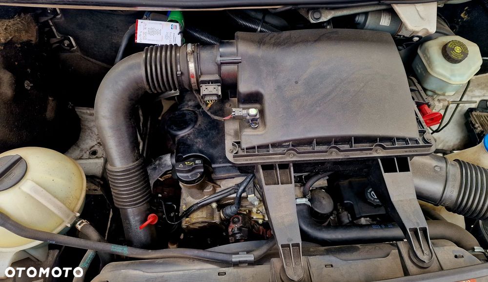 Mercedes-Benz Sprinter - 13