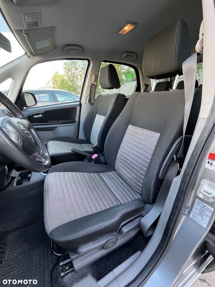 Suzuki SX4 1.6 Premium - 24