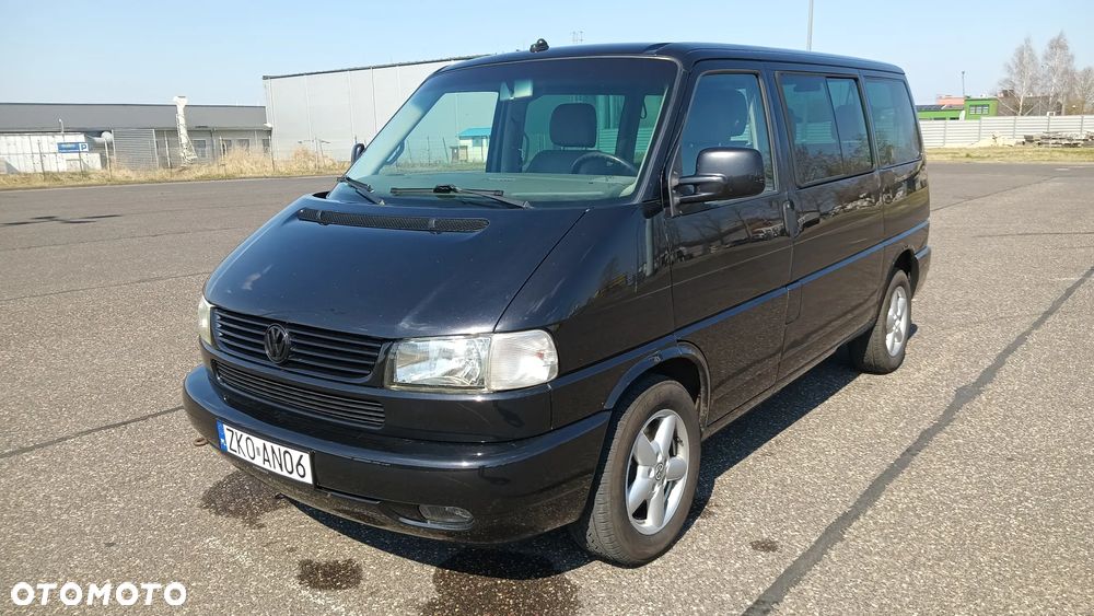 Volkswagen Multivan - 11