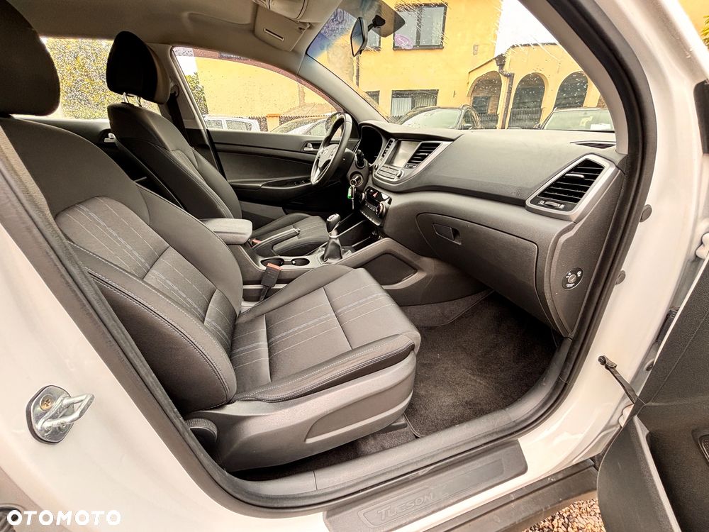 Hyundai Tucson 1.6 GDi 2WD Select - 12