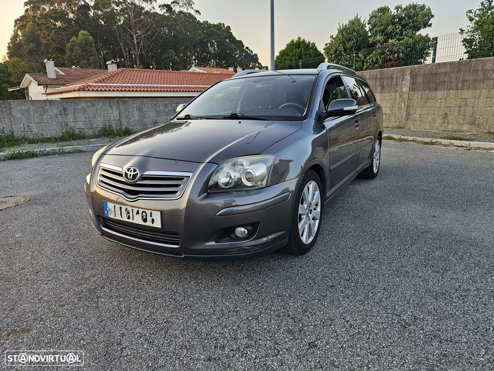 Toyota Avensis SW 2.0 D-4D Sol+GPS - 4