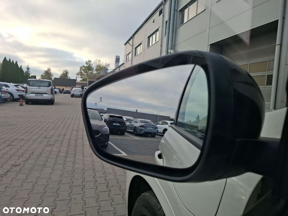 Ford Kuga - 25