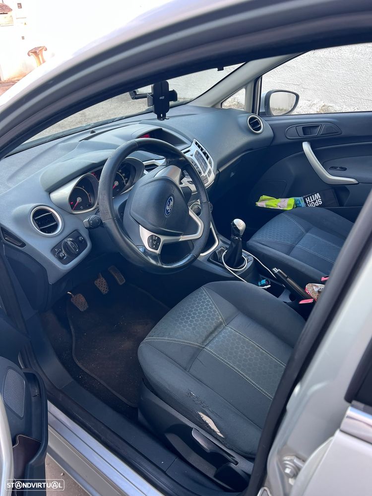 Ford Fiesta - 5