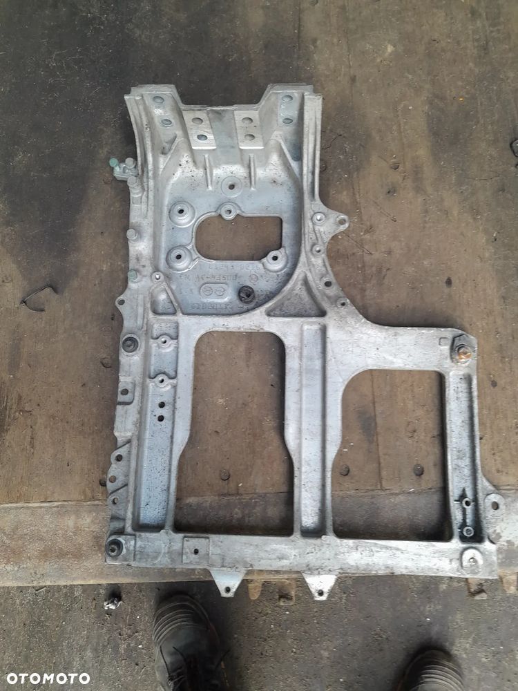 wspornik błotnika Man tg3 2022 - 1