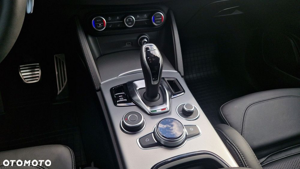 Alfa Romeo Stelvio 2.2 JTDM Veloce Q4 - 26