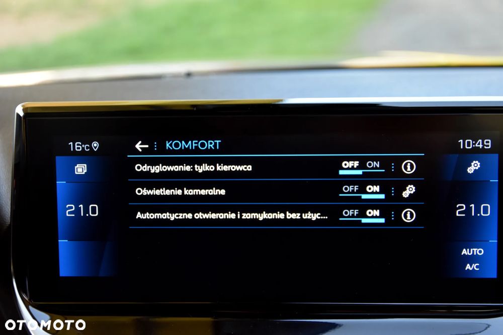 Peugeot 2008 PureTech 130 EAT8 GT - 38