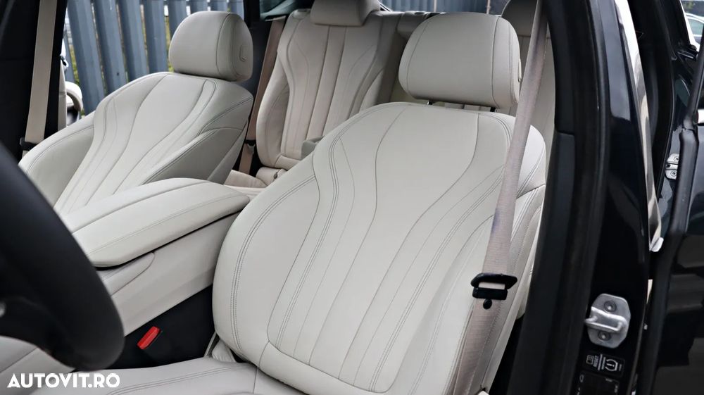 BMW X6 xDrive30d - 17