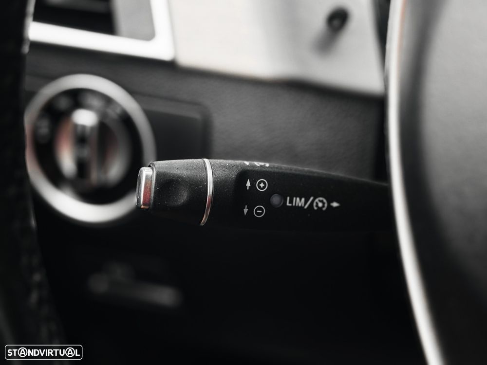 Mercedes-Benz GLE 250 d 4Matic 9G-TRONIC AMG Line - 19