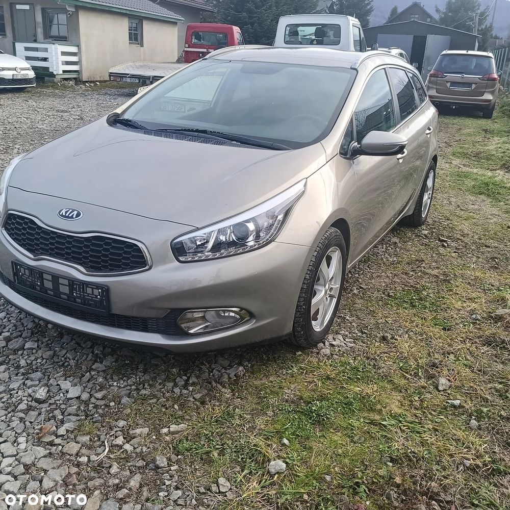 Kia Ceed 1.6 GDI Dream-Team Edition - 5
