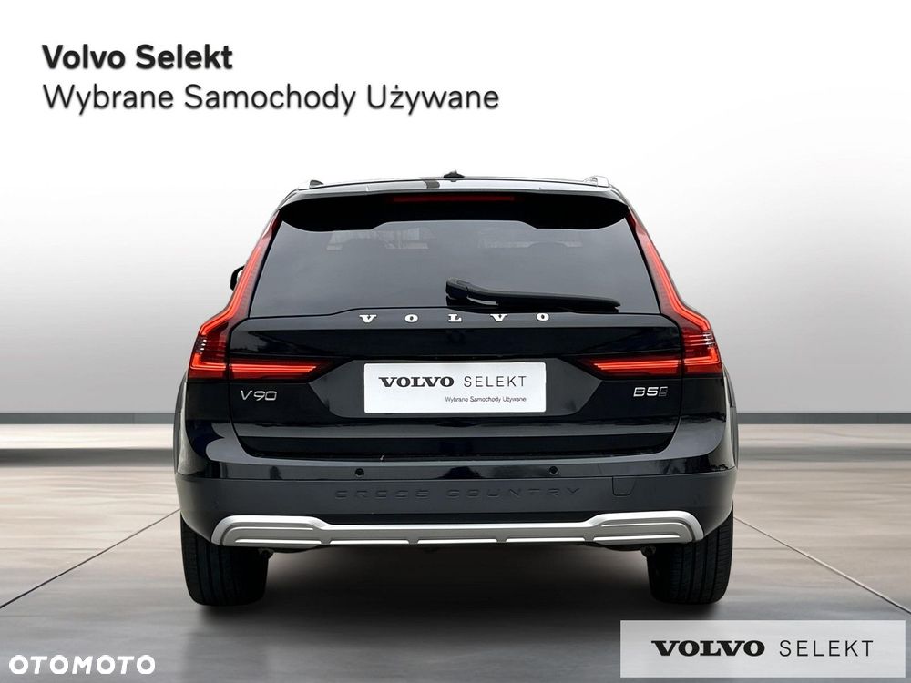 Volvo V90 Cross Country - 5
