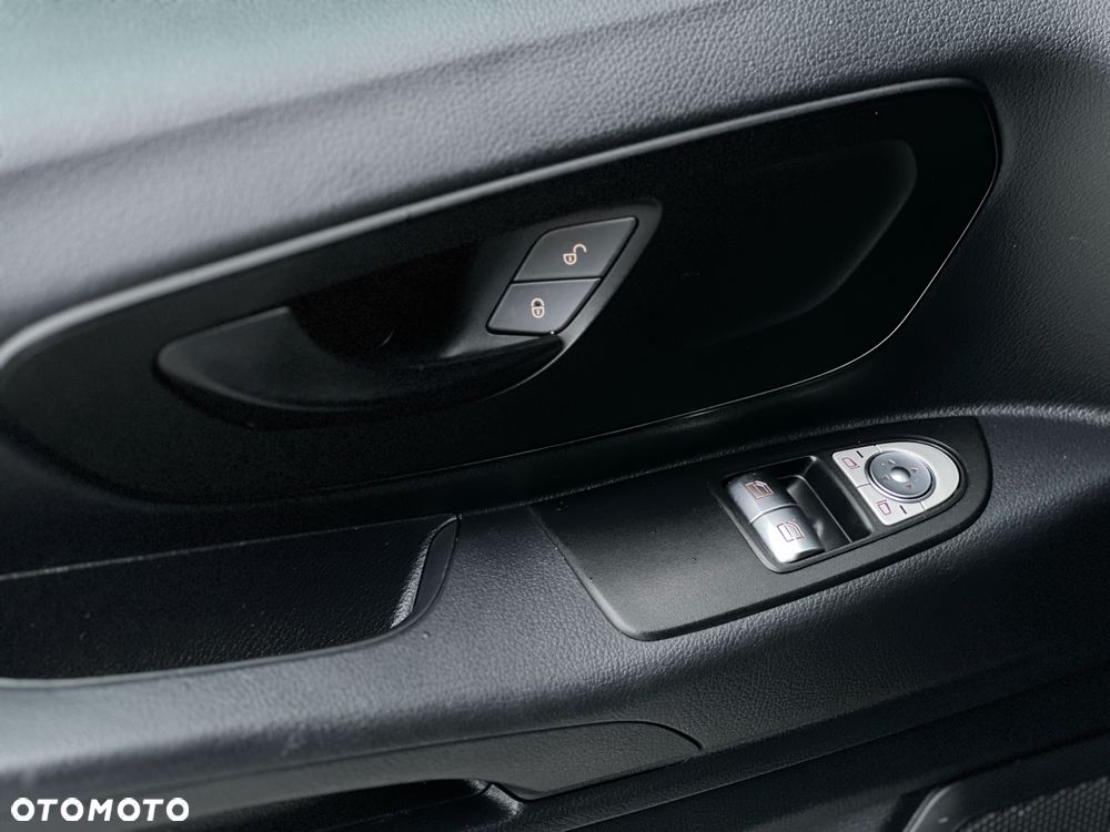 Mercedes-Benz VITO - 27