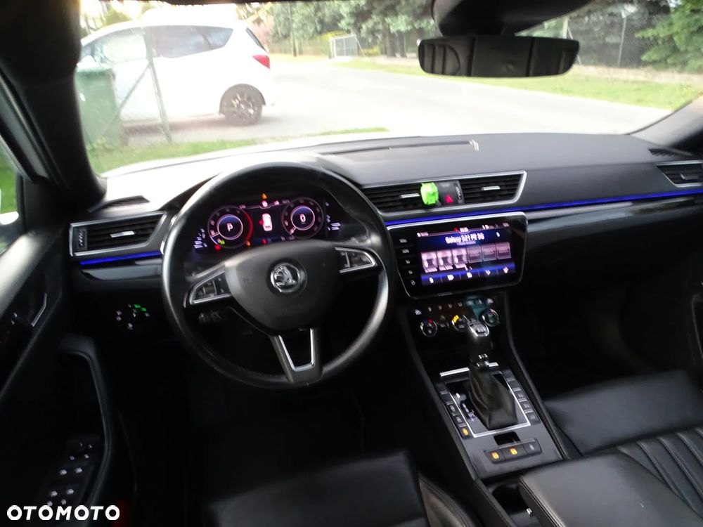 Skoda Superb 2.0 TDI SCR 4x4 L&K DSG - 6
