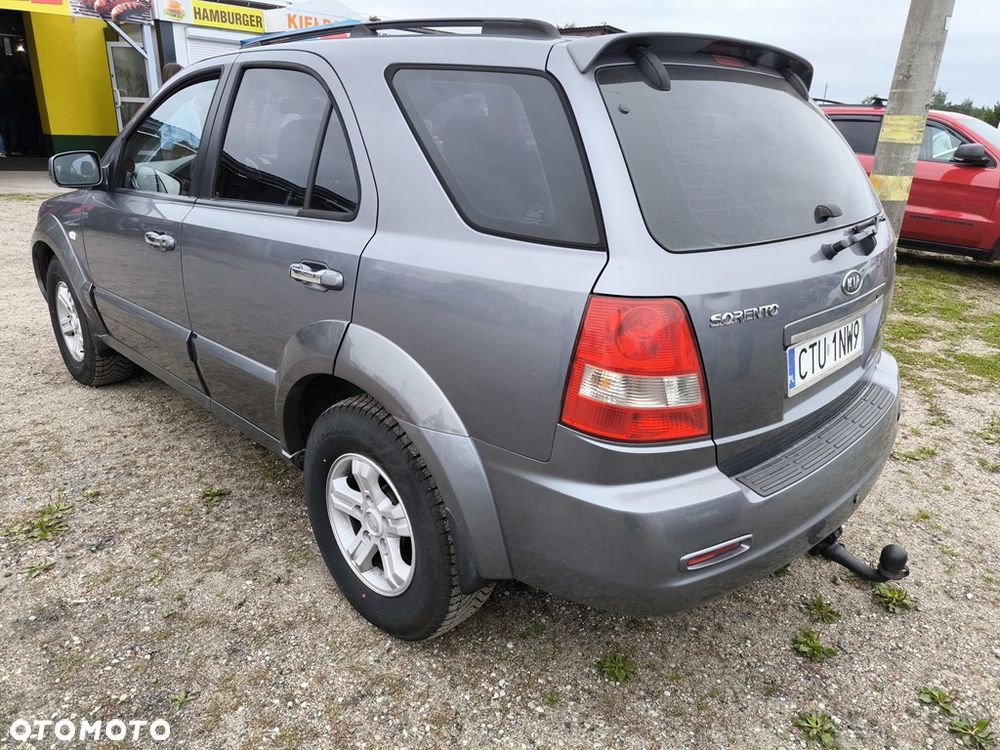 Kia Sorento - 4