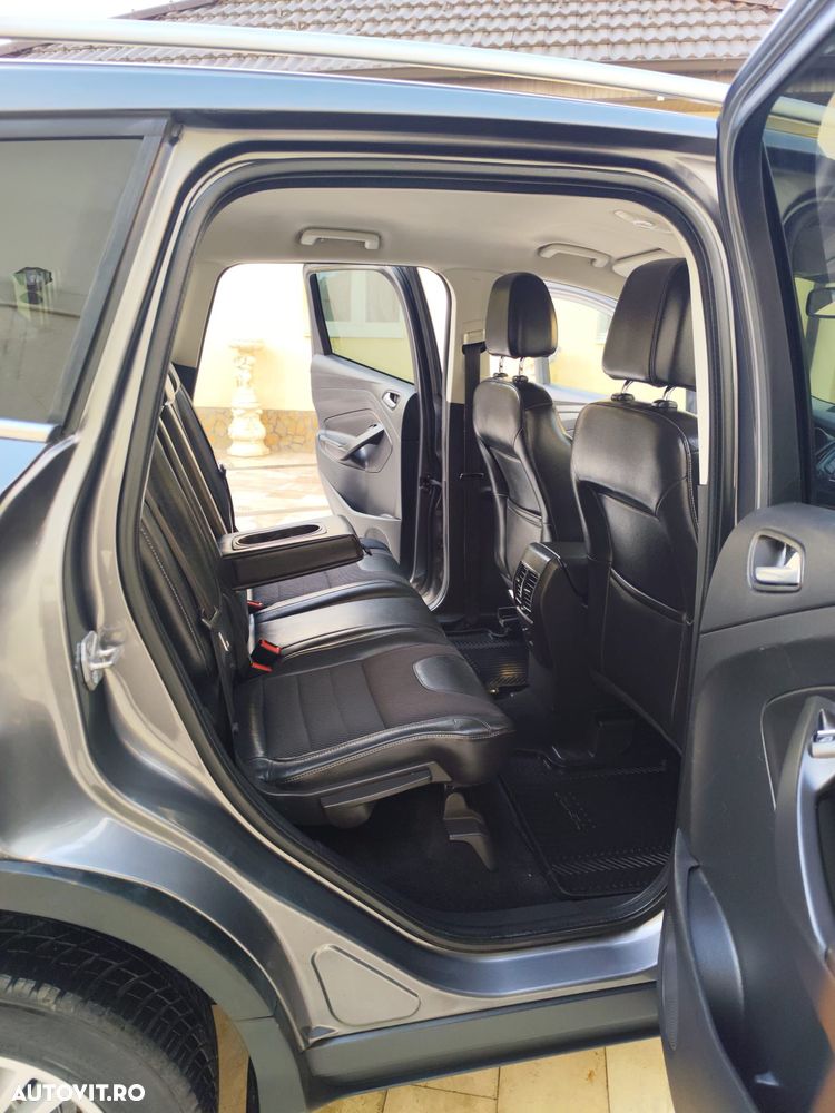 Ford Kuga - 9