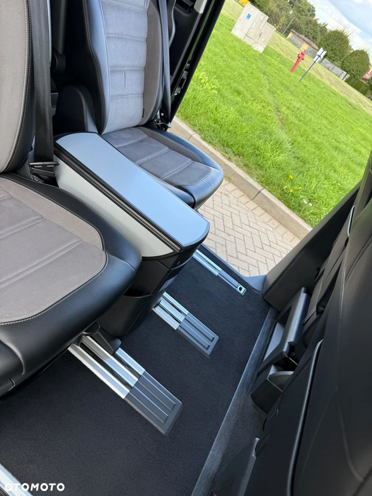 Volkswagen Multivan 2.0 TDI L1 Highline 4Motion DSG - 36