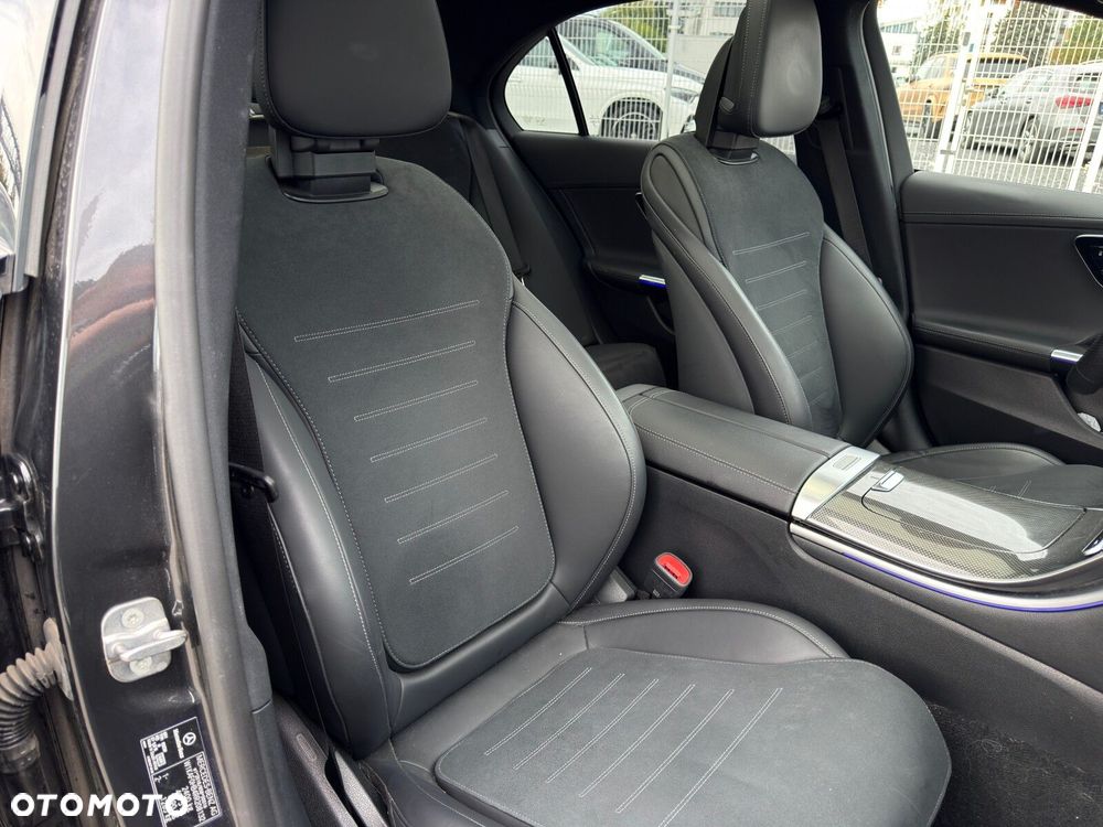 Mercedes-Benz Klasa C 300 d mHEV 4-Matic AMG - 21
