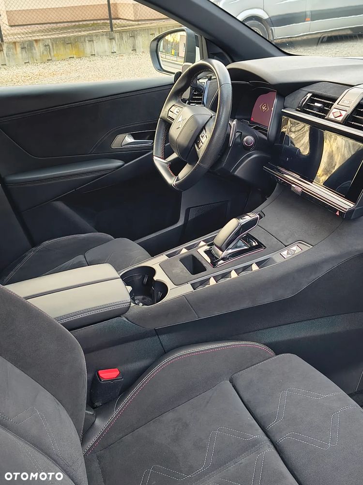 DS Automobiles DS 7 Crossback 1.6 E-Tense Performance Line + - 13