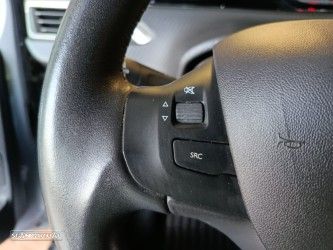 Peugeot 2008 1.2 PureTech Style - 20
