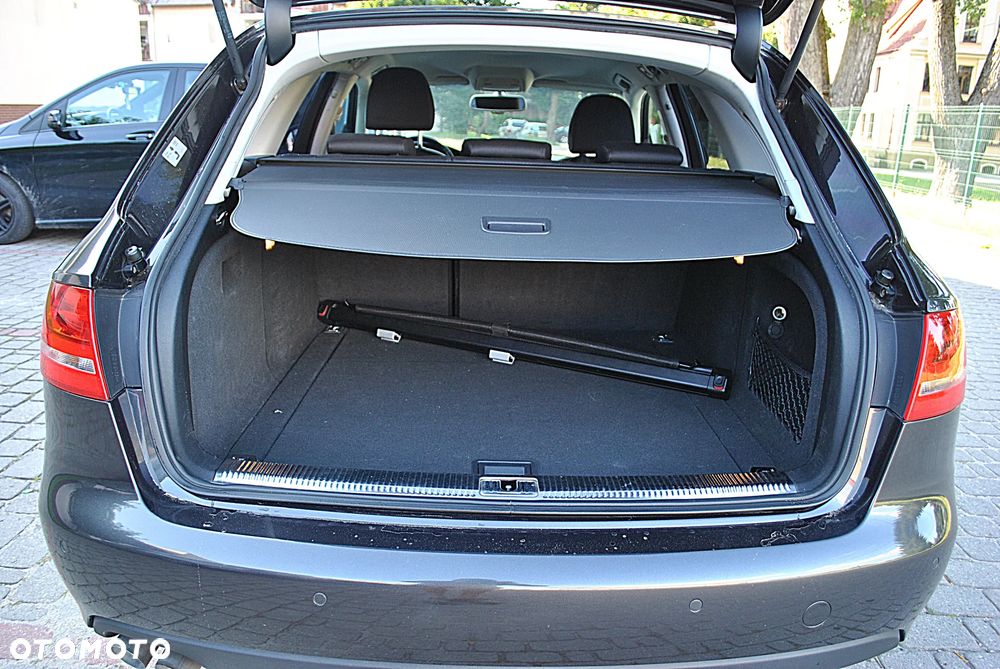 Audi A4 Avant 2.0 TDI DPF S line Sportpaket - 10
