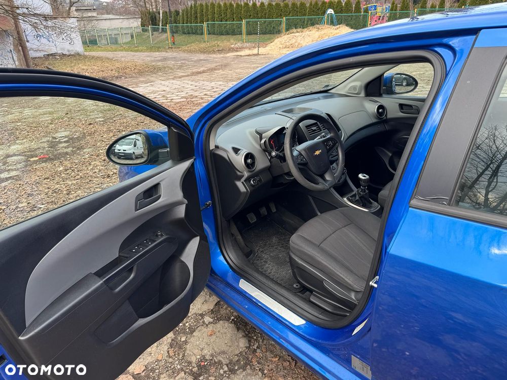 Chevrolet Aveo 1.4 16V LS Design+ - 7
