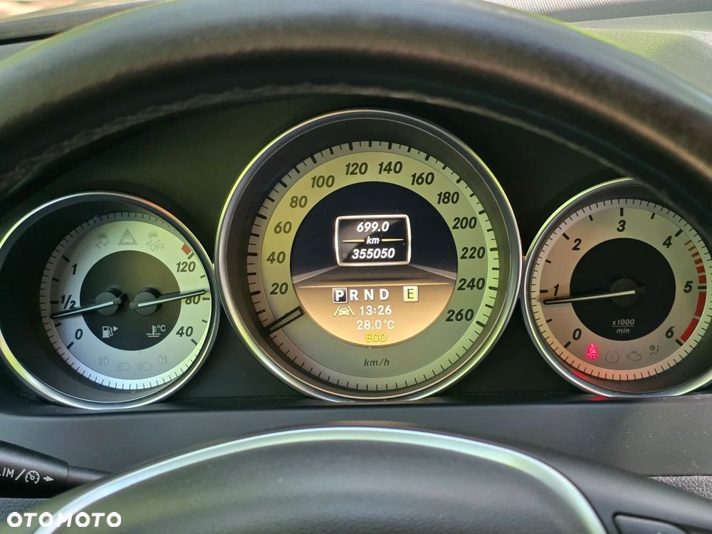 Mercedes-Benz Klasa C 220 CDI DPF Automatik BlueEFFICIENCY Avantgarde - 3