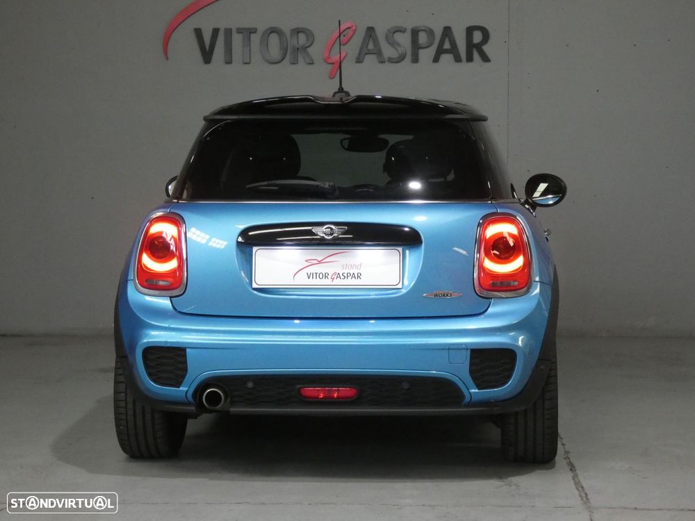 MINI 3 Portas Cooper D Auto - 6