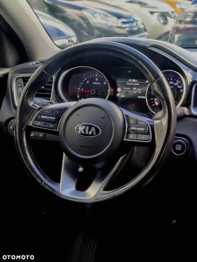 Kia Ceed 1.6 CRDi DCT Platinum Edition - 33