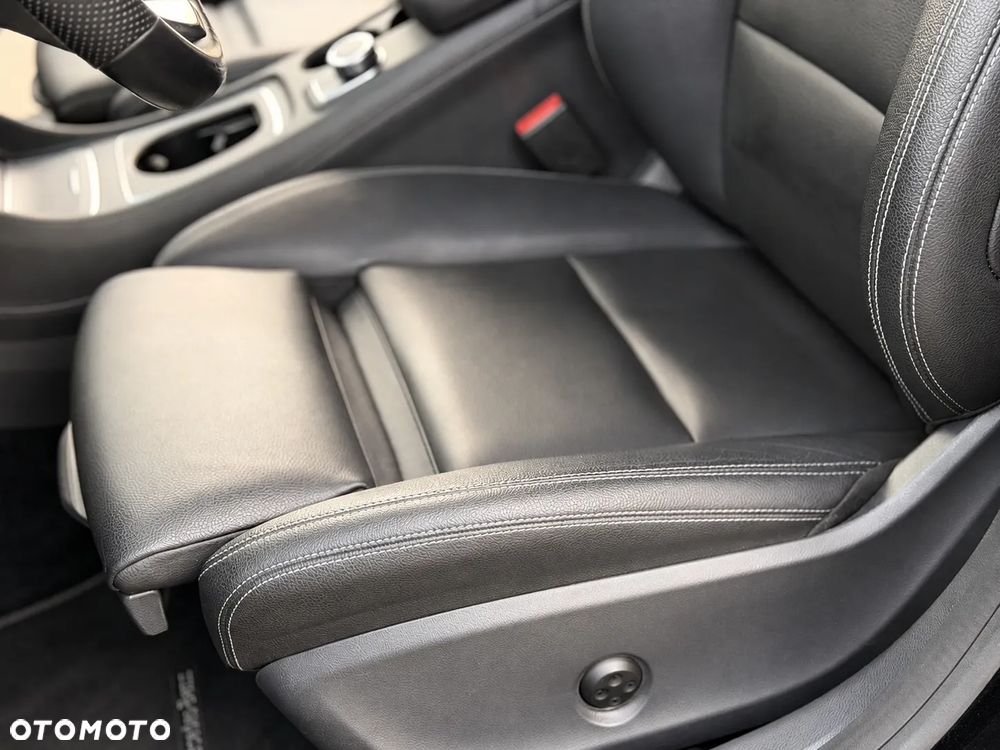 Mercedes-Benz CLA 250 4-Matic - 23