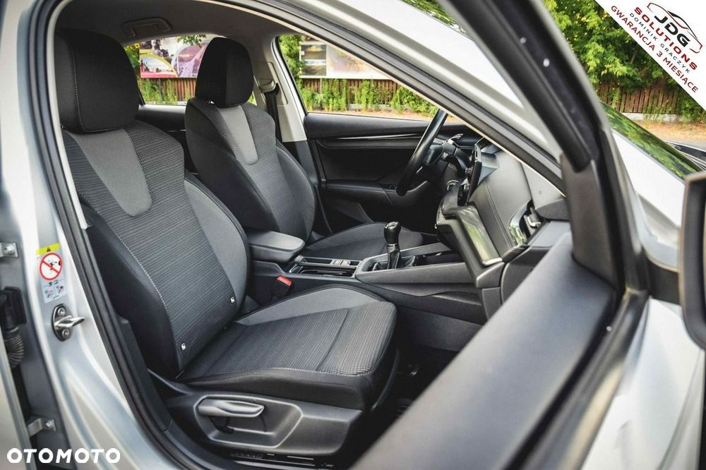 Skoda Octavia 1.5 TSI ACT Ambition - 32
