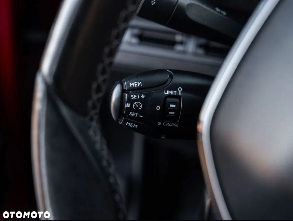 Peugeot 3008 BlueHDi 120 Stop & Start Allure - 33
