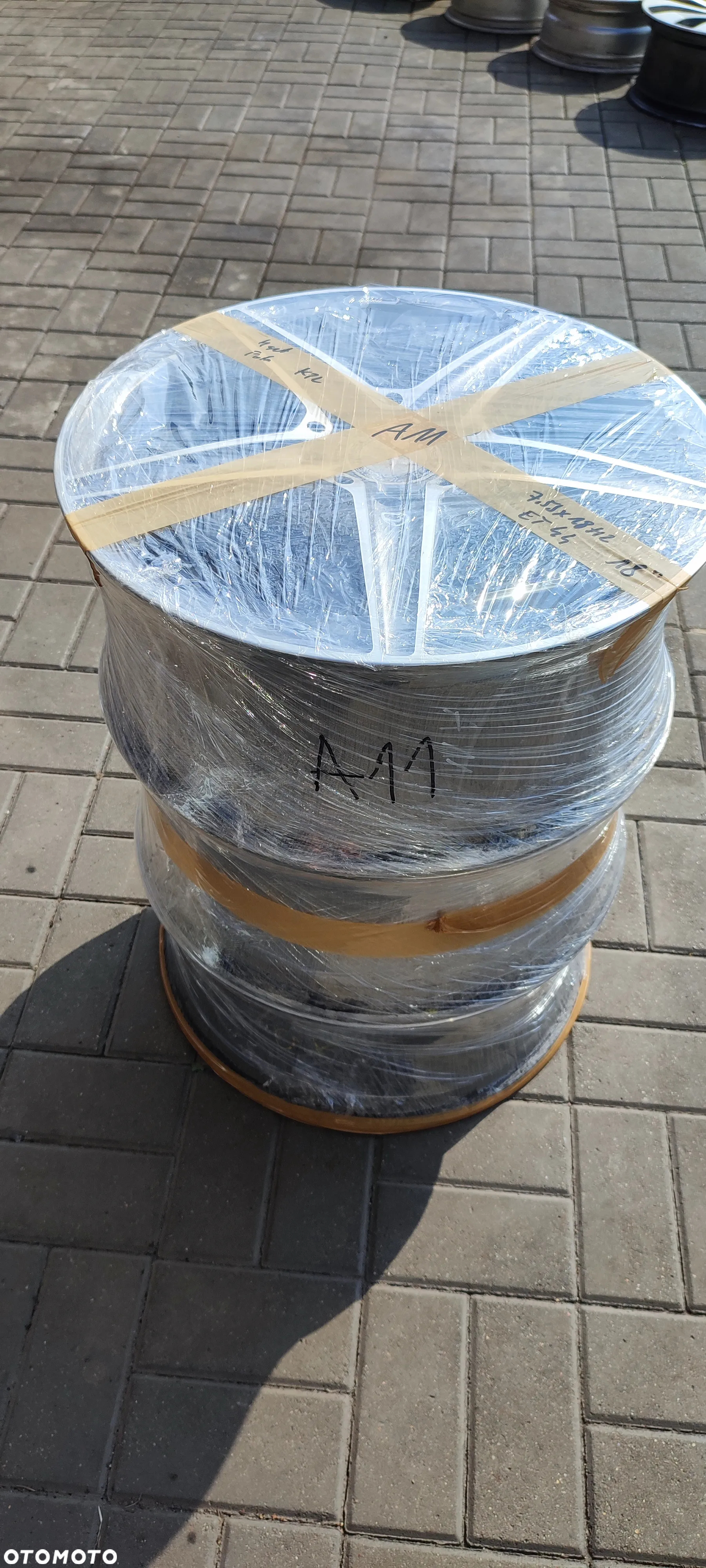 FELGI ALUMINIOWE 5x112 7.5Jx18 CALI ET 44 fi 66.6 AMG 2054011100 MERCEDES W205 W206 I INNY KOMPLET 4 SZTUKI - 20