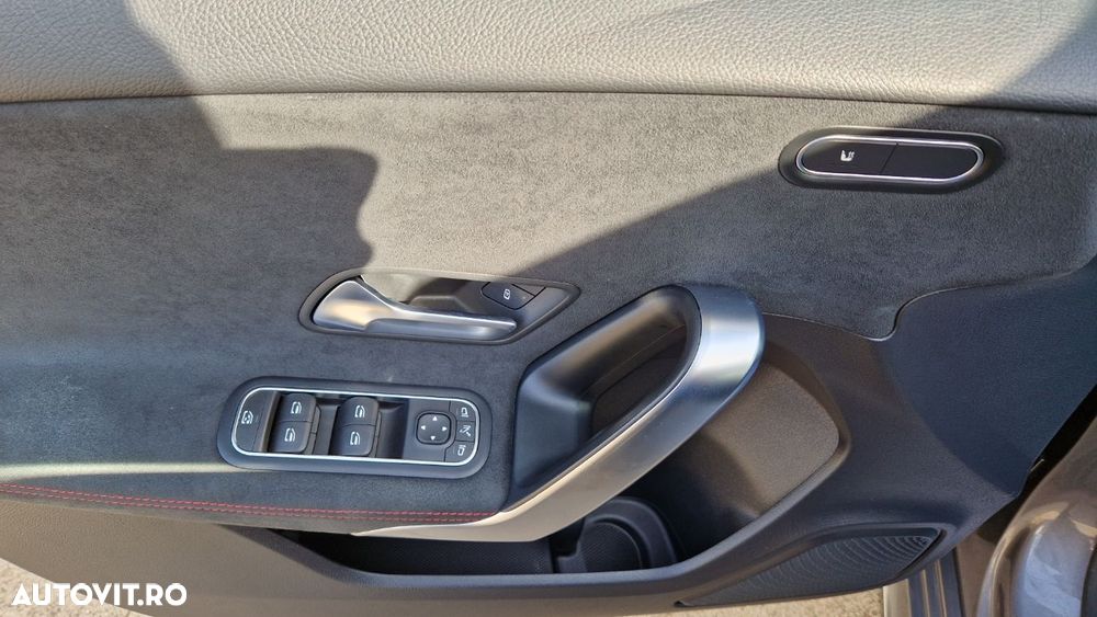 Mercedes-Benz A - 19