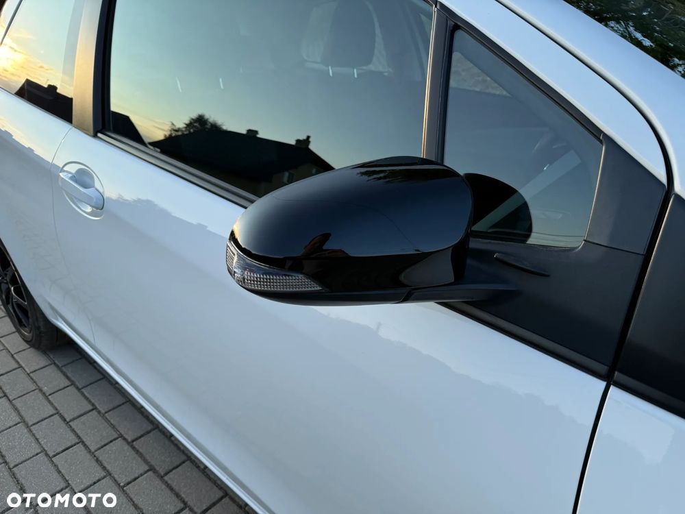 Toyota Yaris 1.0 Premium EU6 - 10