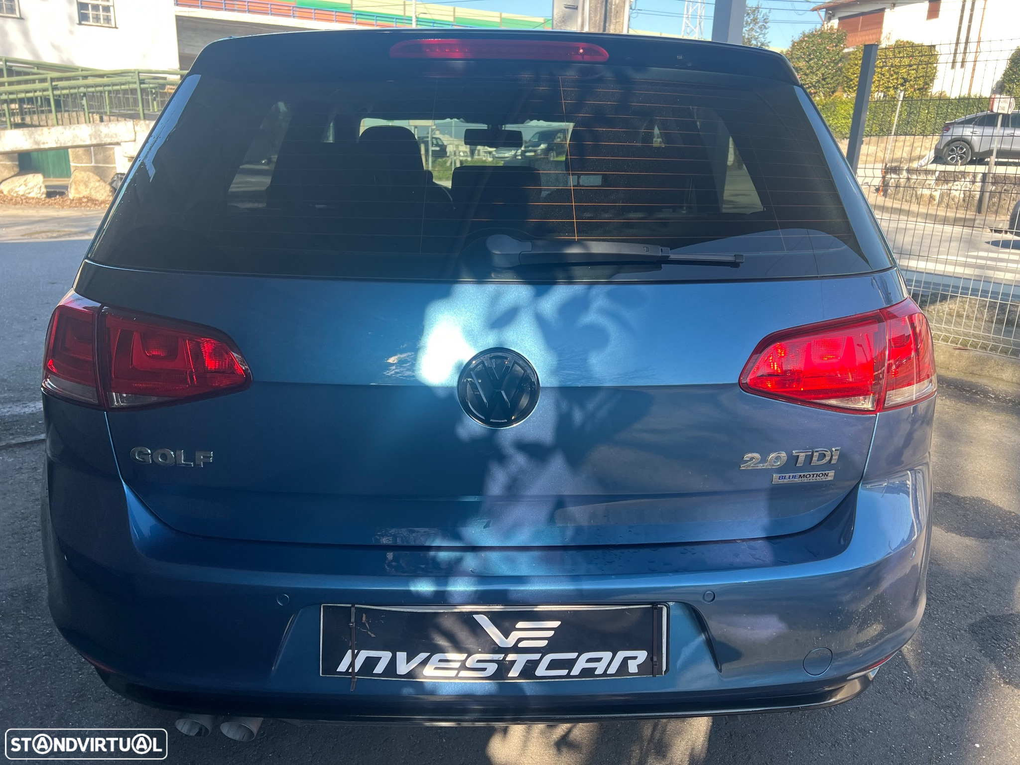 VW Golf 2.0 BlueTDI Highline - 24
